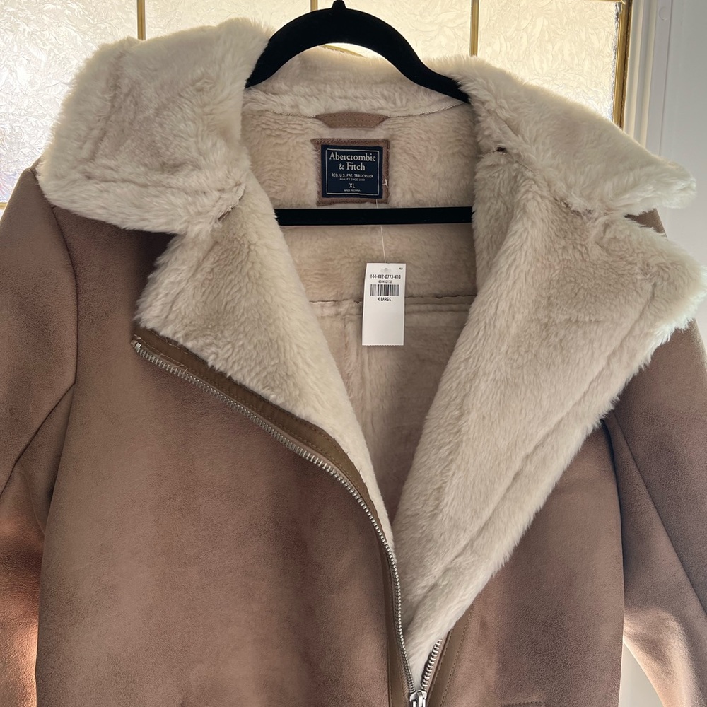 BNWT Abercrombie Faux Suede Faux Fur Jacket - Picture 7 of 7